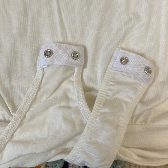 NWT “In My Element White Balloon Sleeve Bodysuit” - Picture 6 of 7